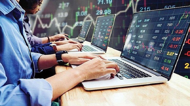 Số lượng tài khoản chứng khoán được mở mới tăng mạnh trong tháng 10
