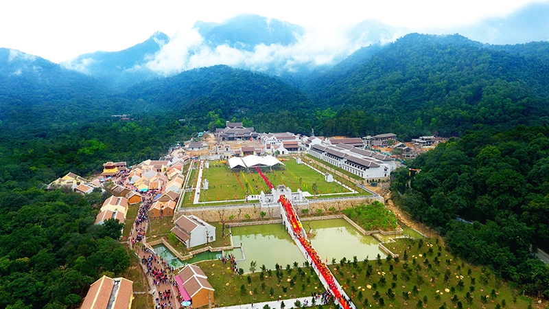Về đất thiêng Yên Tử
