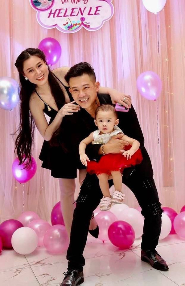 Nghệ sĩ Việt Hương lên tiếng về việc nhận ủy thác tang lễ Vân Quang Long
