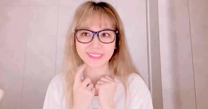 Hari Won lên tiếng về những dòng trạng thái buồn bã dạo gần đây