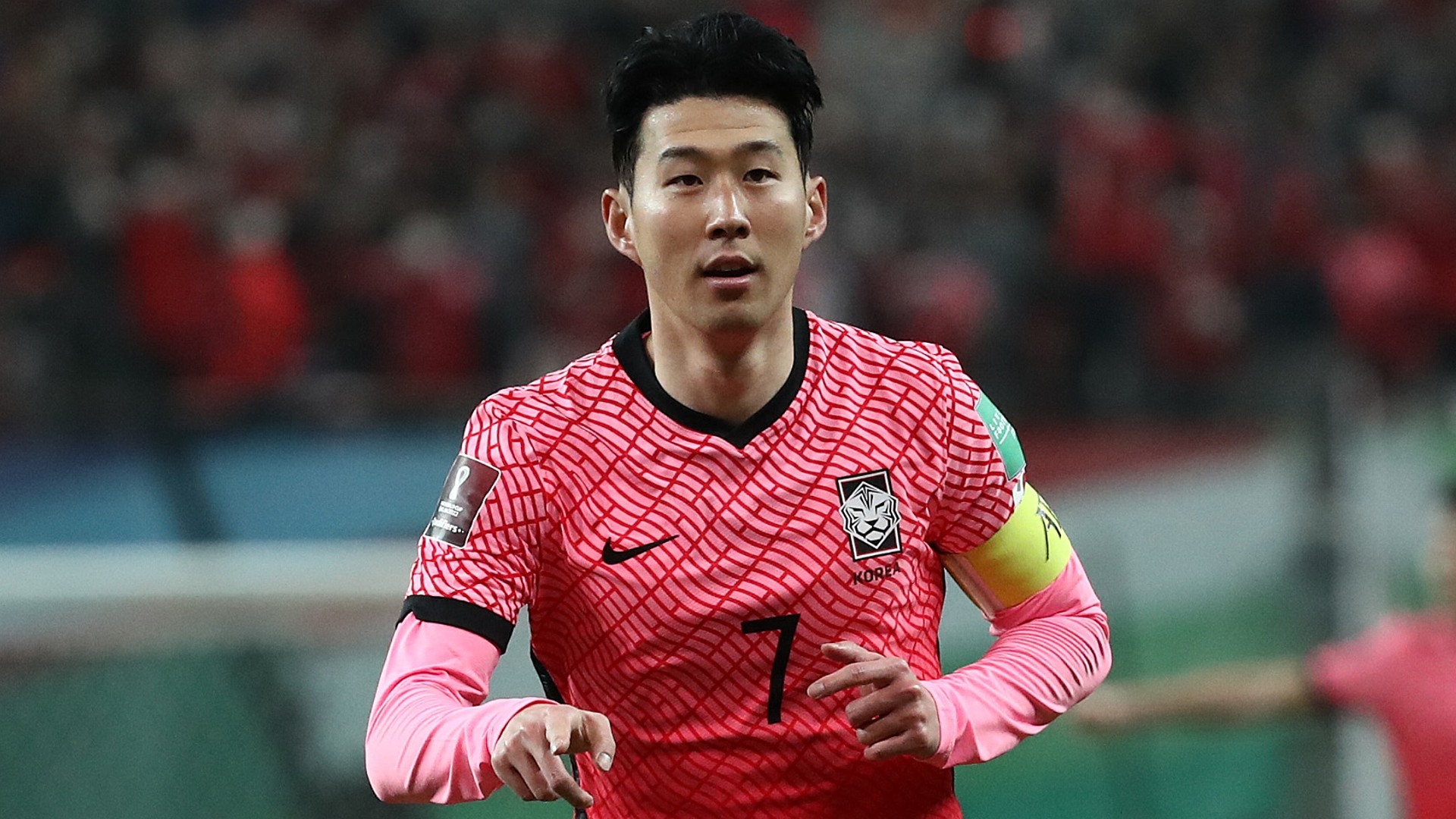 Son Hueng Min báo tin vui