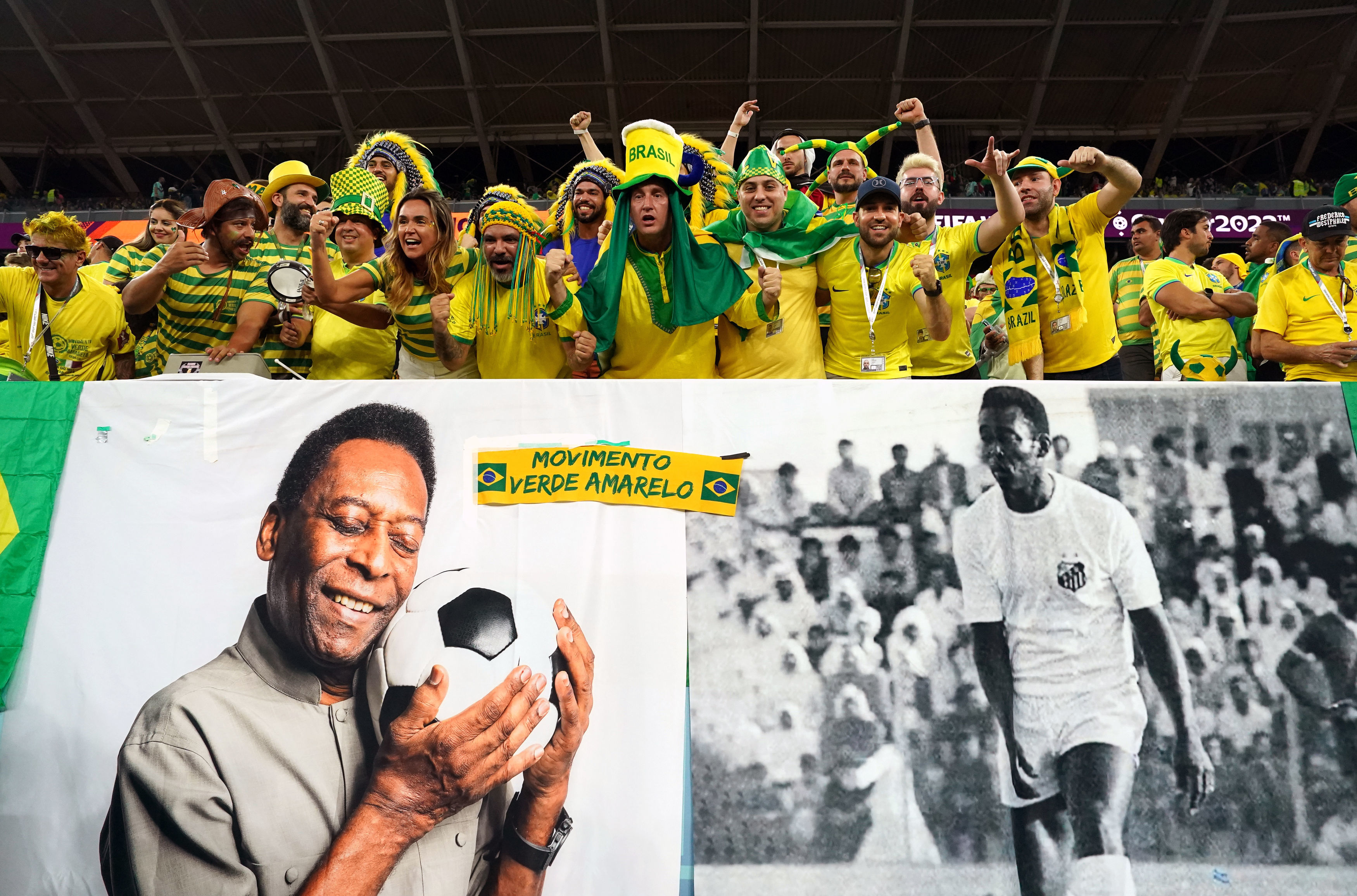 ĐT Brazil vinh danh Pele trong trận thắng đậm trước Hàn Quốc