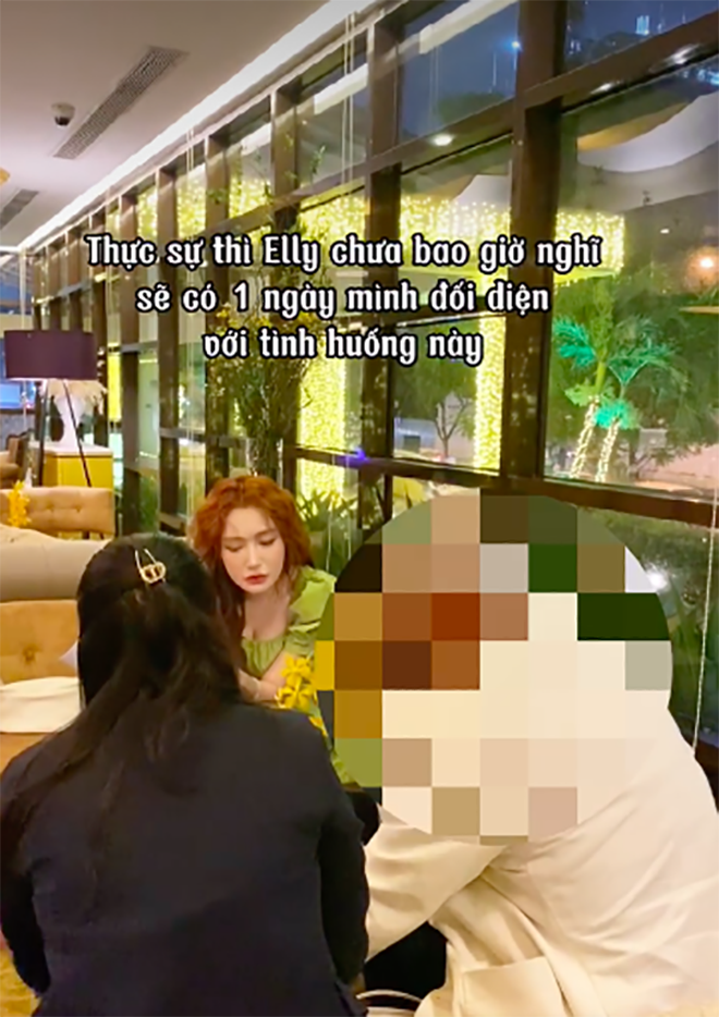 Elly Trần đặt bút ký đơn ly dị chồng tây