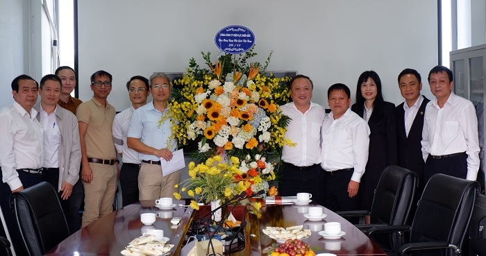 Tổng Giám đốc EVN Trần Đình Nhân và lãnh đạo EVNNPC thăm các đơn vị đào tạo nhân Ngày Nhà giáo Việt Nam