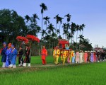 Về làng cổ Túy Loan xem rước sắc phong
