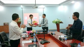 Kết nạp đảng viên trực tuyến ở NMLD Dung Quất
