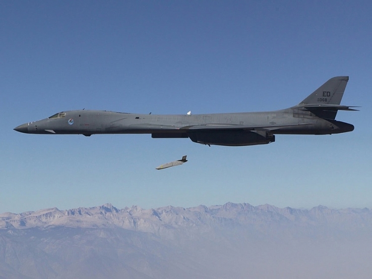 Máy bay ném bom B-1B Lancer của Không quân Mỹ