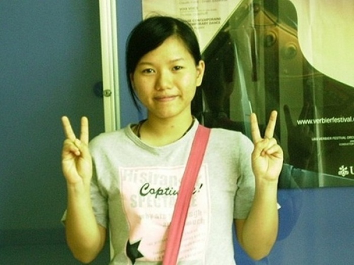nhin lai nhung kieu toc vang bong mot thoi cua cac sao viet