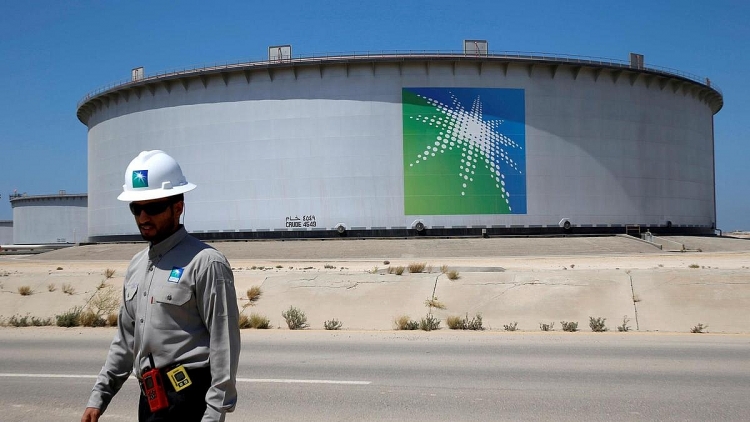 saudi aramco mua 25 du an lng cua my