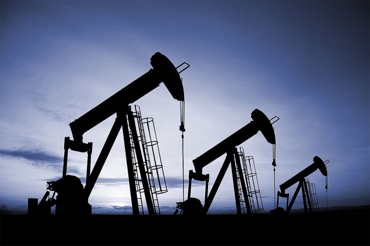 gia dau hom nay bat ngo tang manh trong khi cho thong tin tu opec