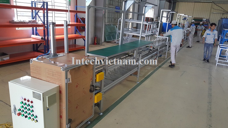 Dây chuyền lắp ráp linh kiện ô tô day chuyen lap rap linh kien o to