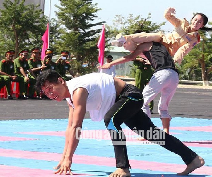 [Chùm ảnh] Những màn trình diễn võ thuật ấn tượng của học viên cảnh sát