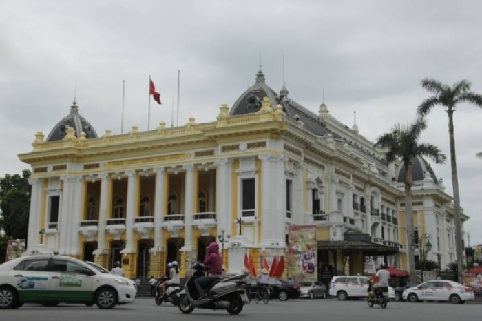Người mà chỉ làm-ăn-ngủ, khác gì con bò đi cày rồi lại về chuồng?