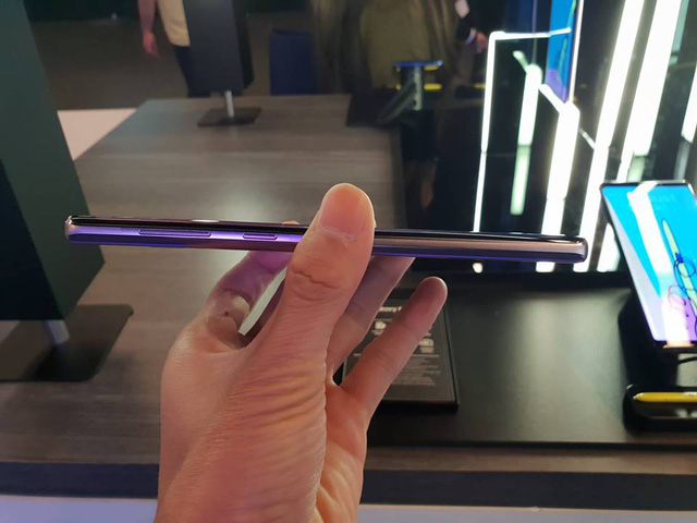 can canh galaxy note9 co cau hinh manh me but s pen doc dao