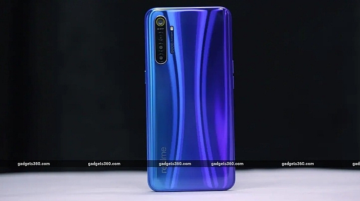 realme trinh lang mau smartphone co camera 64 megapixel