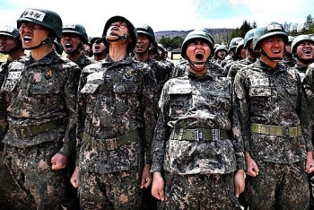 Giới trẻ Hàn Quốc bày cho nhau cách để trốn nghĩa vụ quân sự