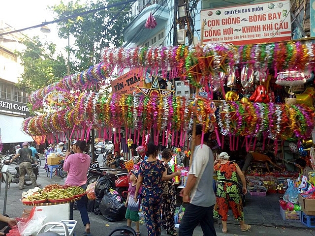 kham pha thien duong mua sam hot nhat dip trung thu o ha noi