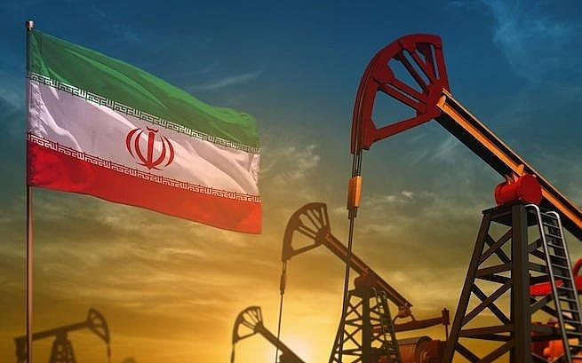 Iran tăng cường khai thác tại các mỏ dầu sở hữu chung với Iraq iran-tang-cuong-khai-thac-tai-cac-mo-dau-so-huu-chung-voi-iraq