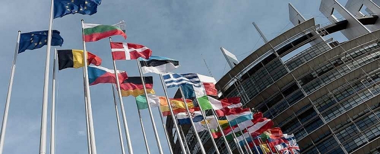 EU tăng thuế các công ty nhiên liệu hóa thạch trong bối cảnh khủng hoảng năng lượng