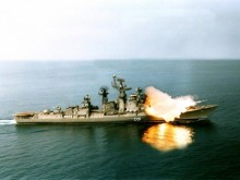 is su dung bom bay de chong lai may bay nga tai syria