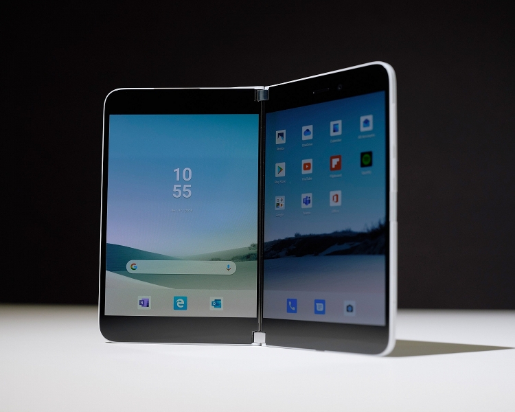 microsoft cong bo dien thoai surface duo voi man hinh kep