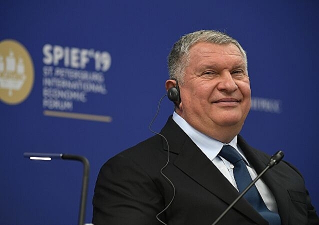 t Igor Sechin