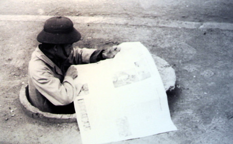 Năm 1972, mỗi người sở hữu ít nhất ba hầm trú ẩn ở trong nhà, cơ quan và trên đường phố.