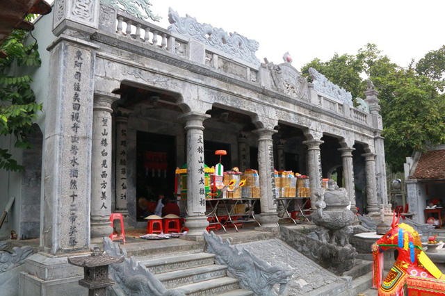 ngoi den tram nam tuoi tho vuong trieu tran linh thieng o co do hoa lu
