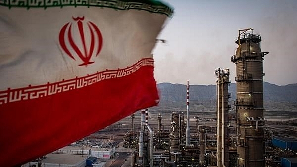Iran có kế hoạch tăng sản lượng dầu lên hơn 4 triệu thùng Iran có kế hoạch tăng sản lượng dầu lên hơn 4 triệu thùng