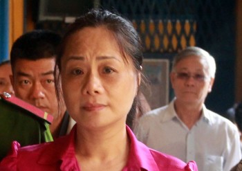 ‘Hoa hậu quý bà’ lừa đảo hầu tòa