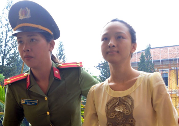 hoa hau phuong nga toi khong ban dam