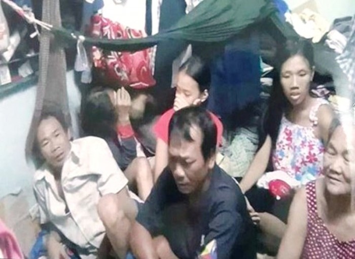 bat bang mua ban ma tuy trong khu nha mang nhen