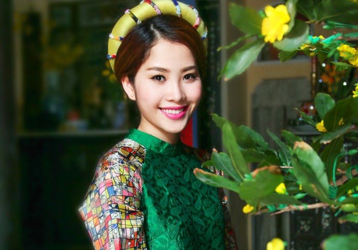 nuoc mat cua mot hoa khoi