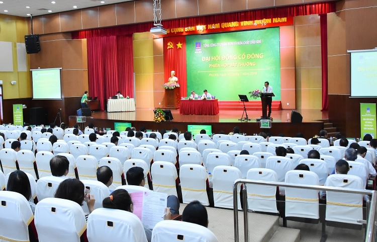 ong nguyen tien vinh duoc bau lam chu tich hdqt ong le cu tan lam tong giam doc pvfcco