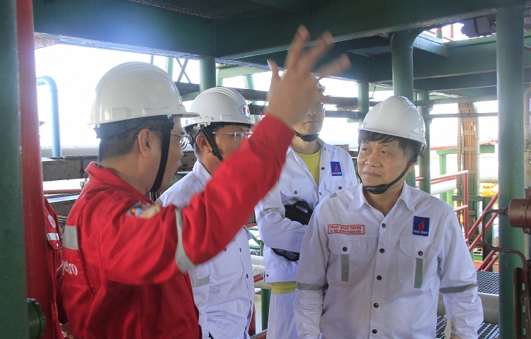 lanh dao pvn tham va lam viec tren gian stv cpp va cntt so 2
