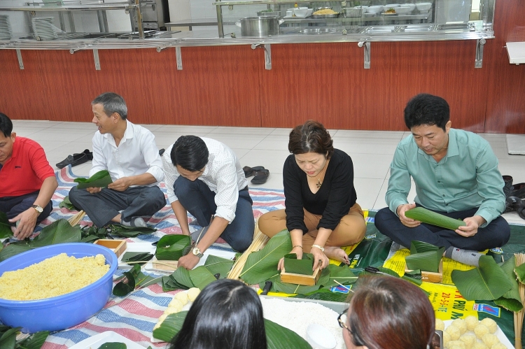 pvfcco mang van nghia tinh den voi dong bao ngheo