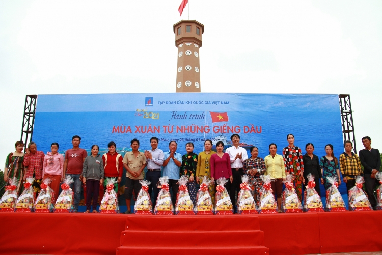 Hành trình “Mùa Xuân từ những giếng dầu” đến Đất Mũi, Cà Mau