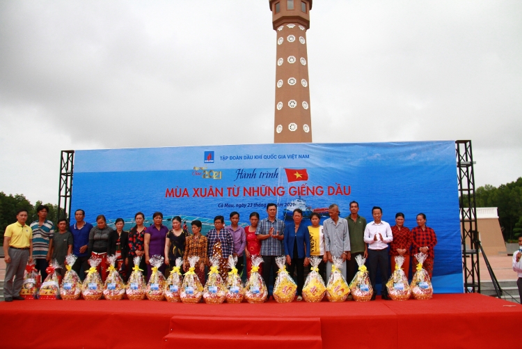 Hành trình “Mùa Xuân từ những giếng dầu” đến Đất Mũi, Cà Mau