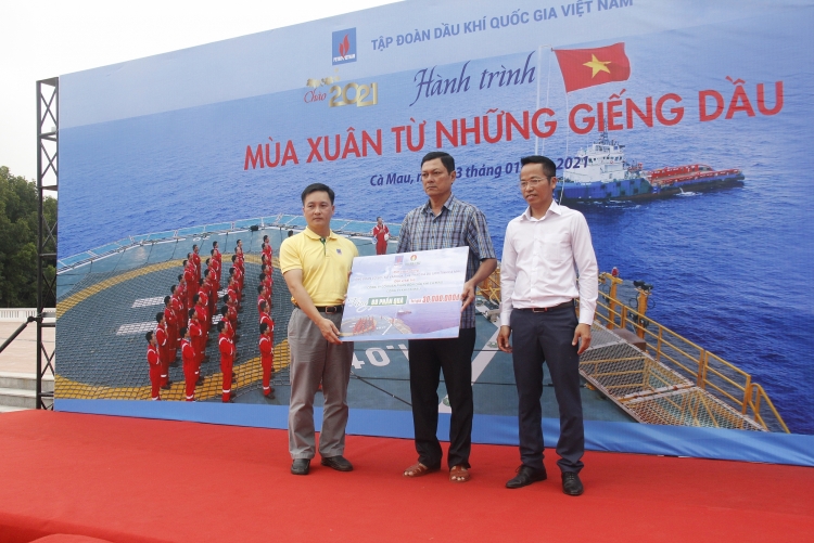 Hành trình “Mùa Xuân từ những giếng dầu” đến Đất Mũi, Cà Mau