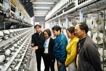 Công đoàn PVFCCo thăm và làm việc với Công đoàn VNPOLY