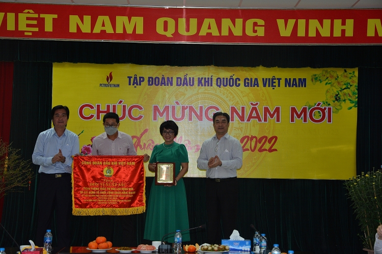 'Xuân nghĩa tình Dầu khí' trên công trường NMNĐ Sông Hậu 1