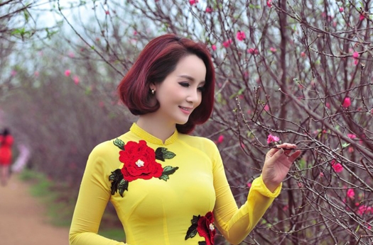 Diễn viên Mai Thu Huyền: Tôi thích Tết xưa hơn…