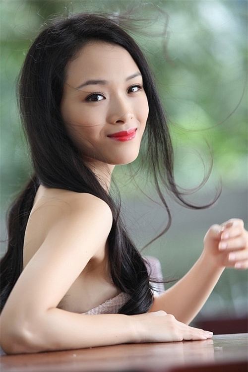 hoa hau truong ho phuong nga tro lai showbiz trong nam 2019