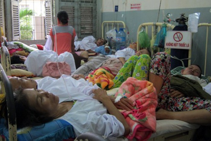 gsbs tran dong a bac si dung bien minh thanh con doi hut mau