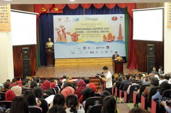 Hội thảo ‘Tăng trưởng bền vững và các vấn đề xuyên văn hóa’