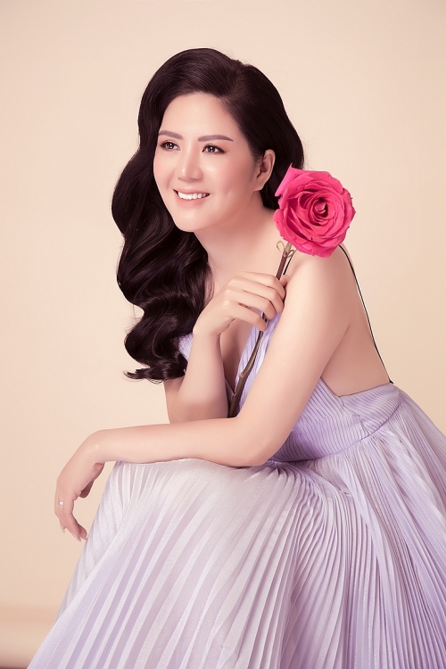 ca si dinh hien anh lam truong ban giam khao cuoc thi nguoi dep