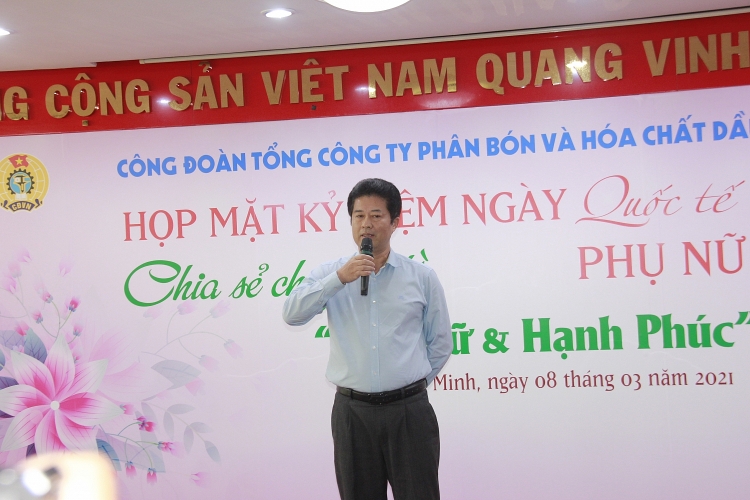 Phụ nữ PVFCCo họp mặt kỷ niệm Ngày 8/3 và bàn về “Phụ nữ và Hạnh phúc”