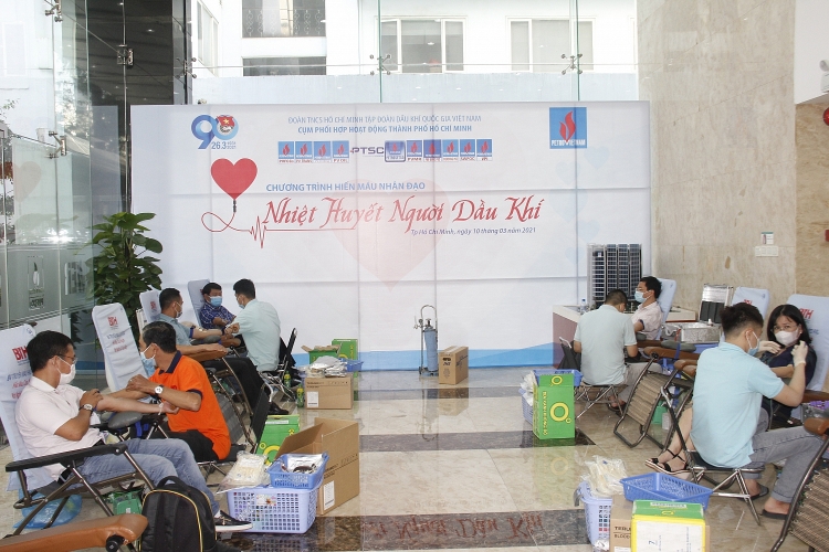 Ấm áp tình người Dầu khí trong ngày hội hiến máu nhân đạo tại PVFCCo