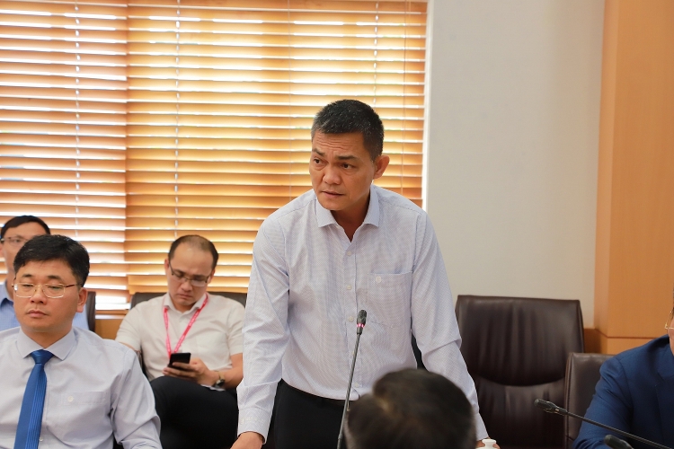 Cập nhật, xây dựng 