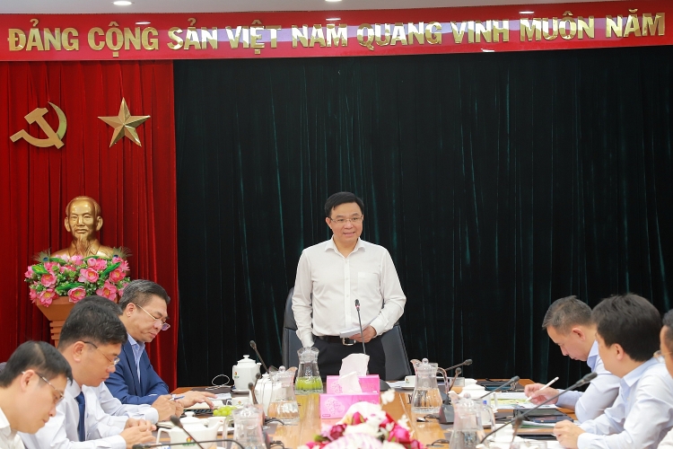 Cập nhật, xây dựng 